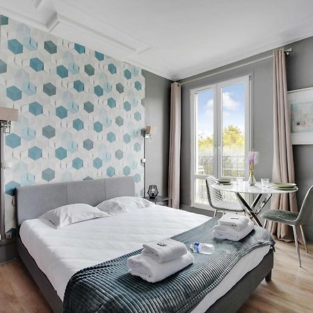 Bright Suite With Balcony Near Gare De L'Est Paris Exterior photo